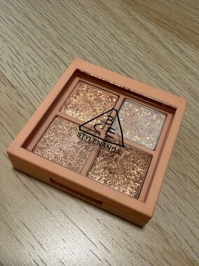 3CE Korean Shimmer Quad Eyeshadow Palette